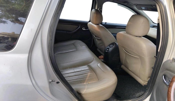 2012 Renault Duster 110 PS RXZ DIESEL, Diesel, Manual, 1,07,891 km, interior