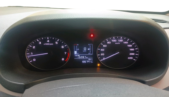 2018 Hyundai Creta E PLUS 1.6 PETROL, Petrol, Manual, 1,86,741 km, interior