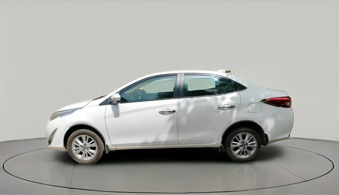 2018 Toyota YARIS VX CVT, Petrol, Automatic, 68,407 km, exterior