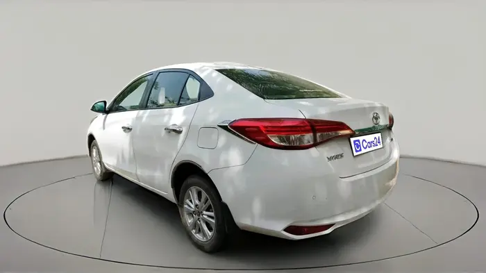 2018 Toyota YARIS VX CVT, Petrol, Automatic, 68,407 km, exterior