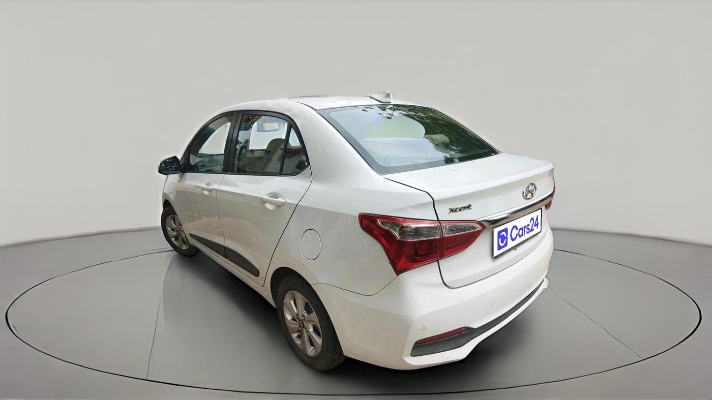 2017 Hyundai Xcent SX 1.2, CNG, Manual, 1,16,213 km, exterior