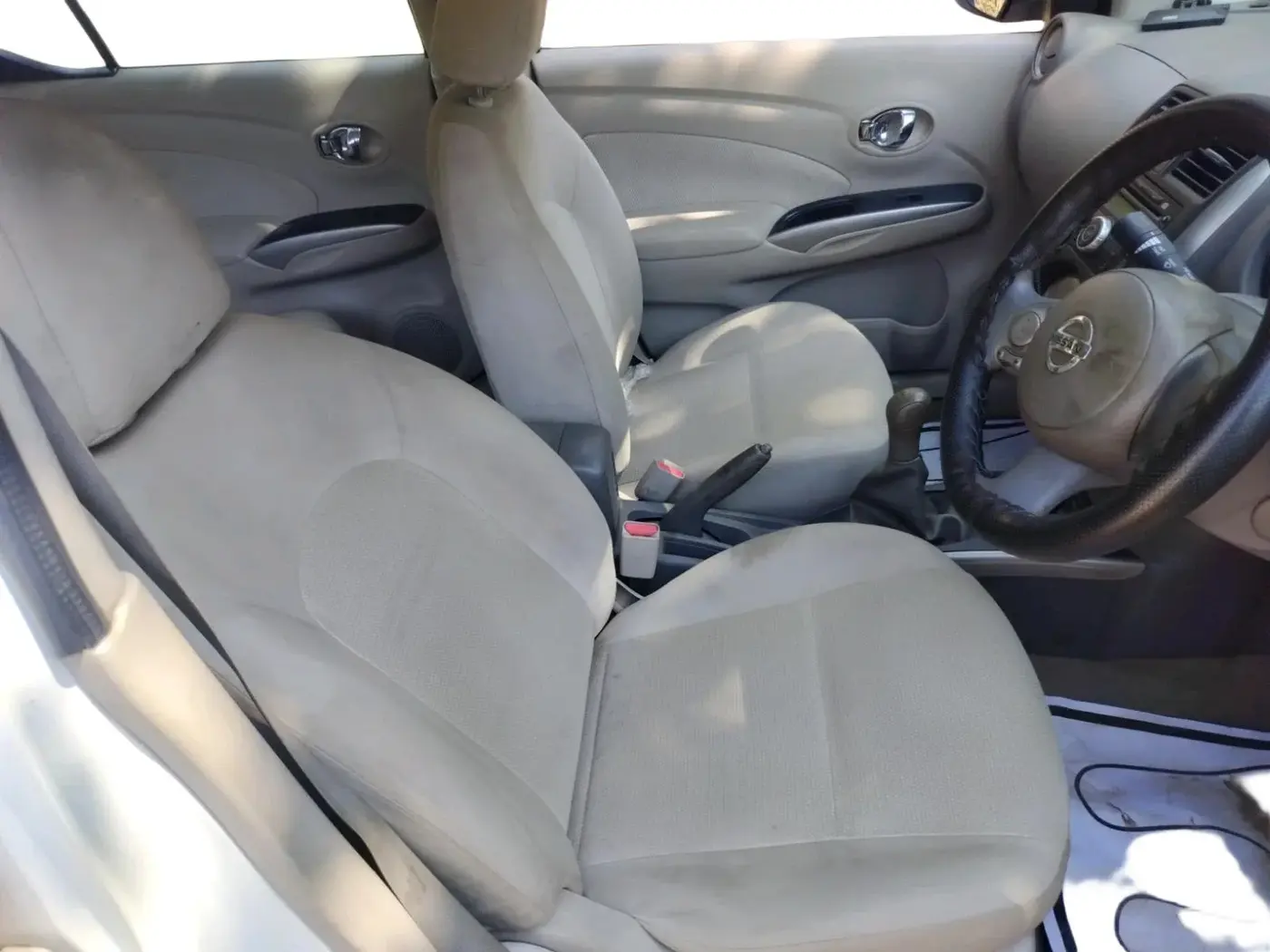 2011 Nissan Sunny XV PETROL, CNG, Manual, 73,904 km, interior