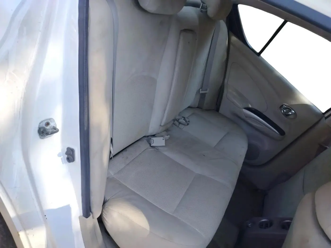 2011 Nissan Sunny XV PETROL, CNG, Manual, 73,904 km, interior