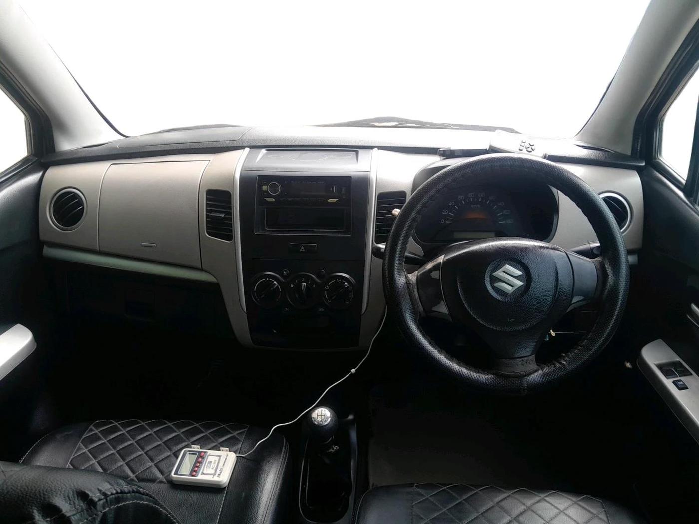 2016 Maruti Wagon R 1.0 LXI, CNG, Manual, 52,334 km, interior