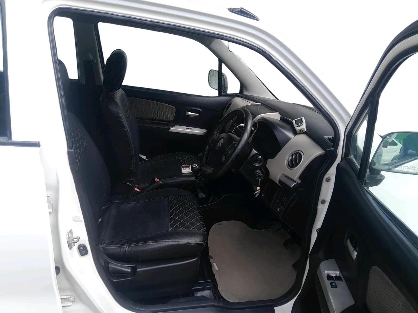2016 Maruti Wagon R 1.0 LXI, CNG, Manual, 52,334 km, interior
