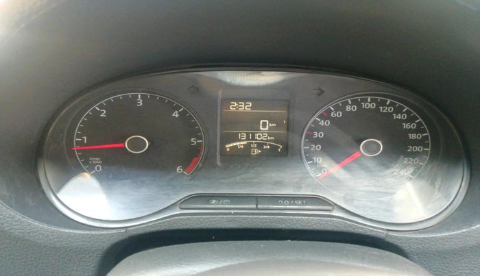 2015 Volkswagen Polo COMFORTLINE 1.5L, Diesel, Manual, 1,31,102 km, interior