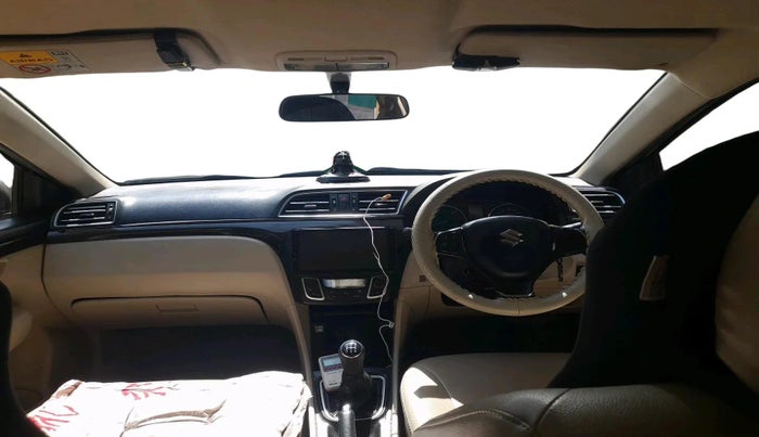 2017 Maruti Ciaz DELTA DIESEL 1.3, Diesel, Manual, 1,55,215 km, interior