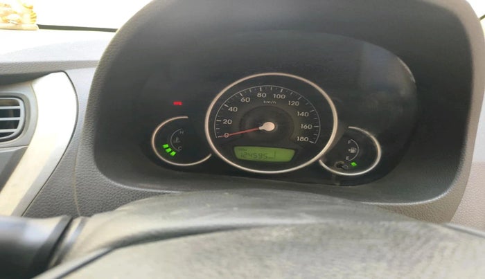 2013 Hyundai Eon MAGNA +, Petrol, Manual, 1,24,595 km, interior