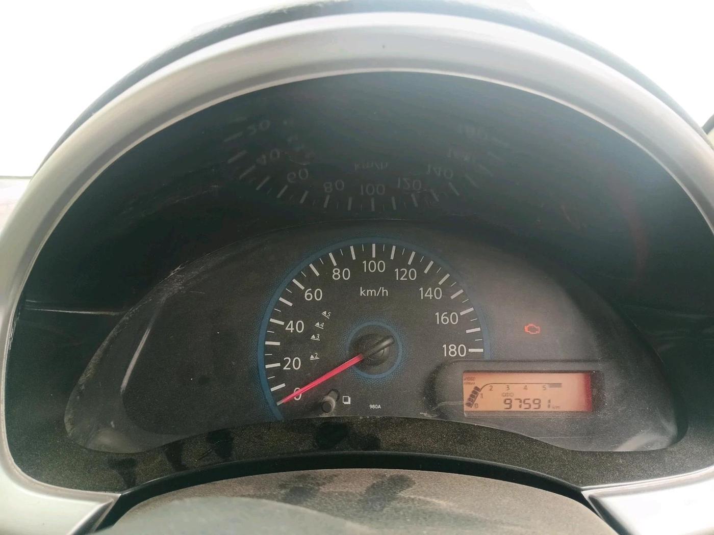 2018 Datsun Go Plus T, CNG, Manual, 97,591 km, interior