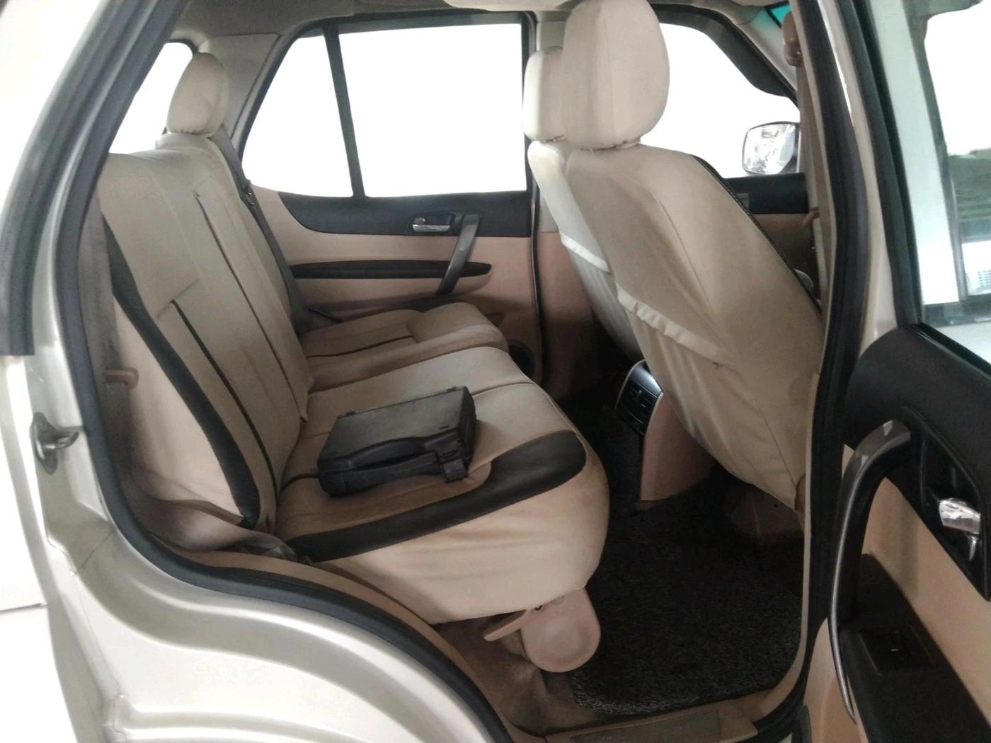2014 Tata Safari Storme 2.2 EX 4X2, Diesel, Manual, 98,731 km, interior