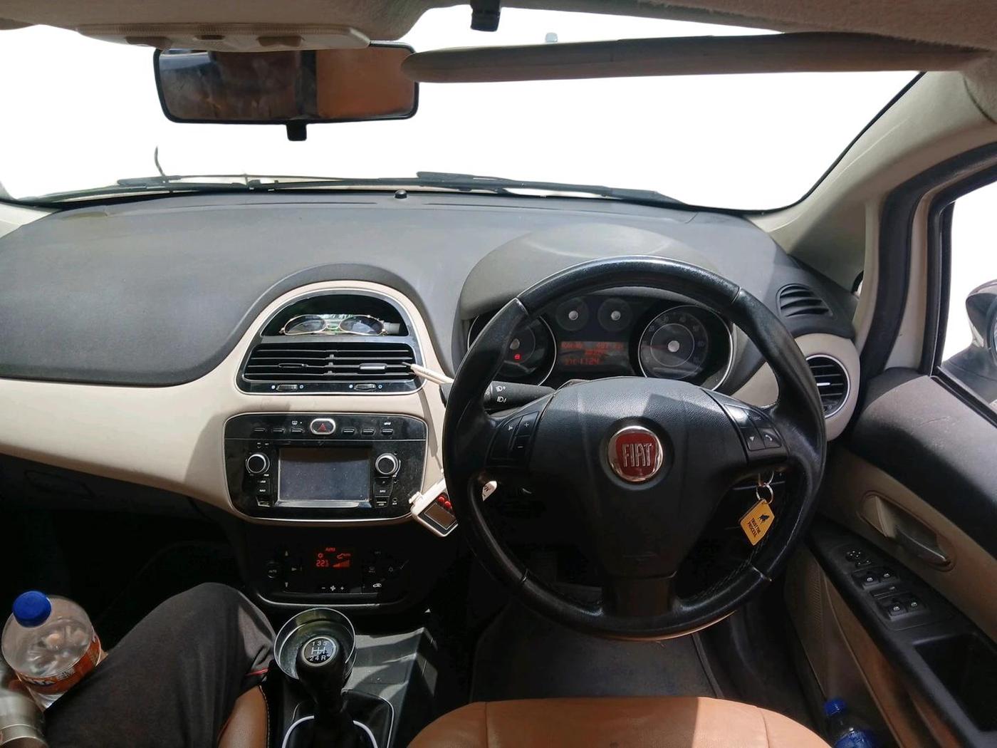 2018 Fiat URBAN CROSS EMOTION MULTIJET 1.3, Diesel, Manual, 88,309 km, interior