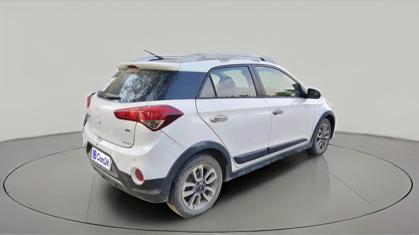 2015 Hyundai i20 Active 1.4 SX, Diesel, Manual, 2,05,449 km, exterior