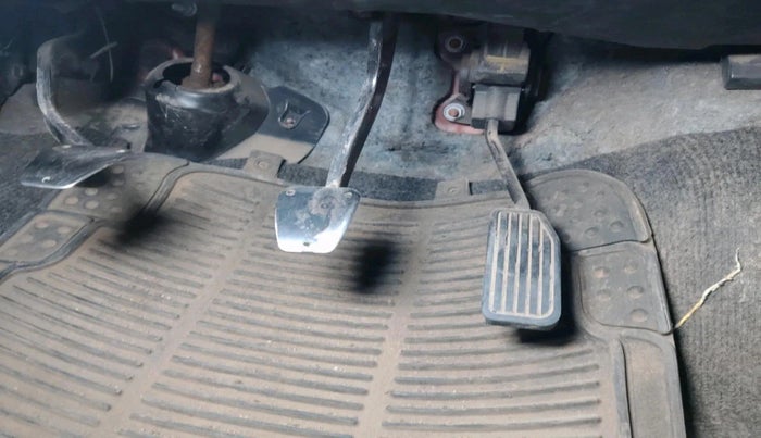 2012 Honda Jazz 1.2 L I-VTEC SELECT, CNG, Manual, 1,45,666 km, interior