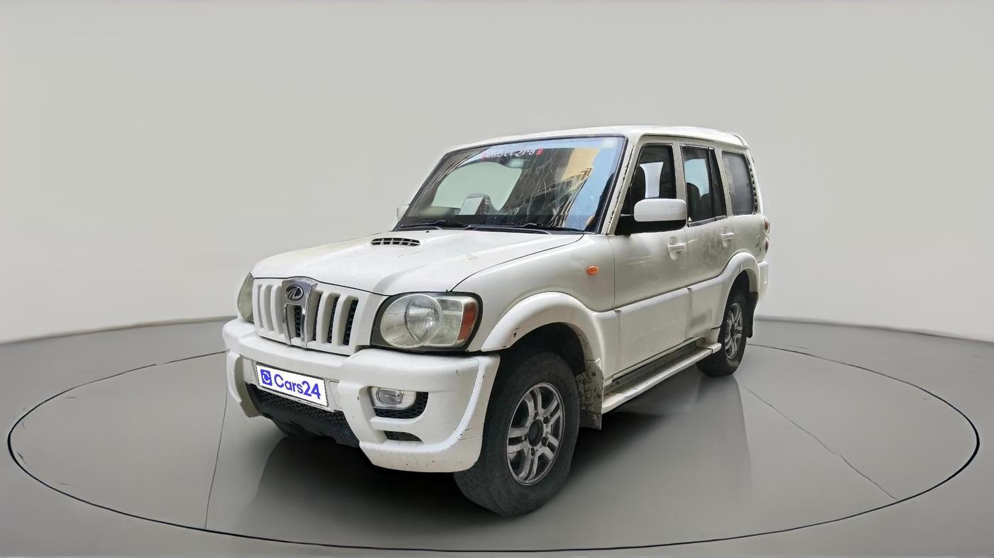 2013 Mahindra Scorpio VLX 2WD BS-III, Diesel, Manual, 1,66,701 km, exterior