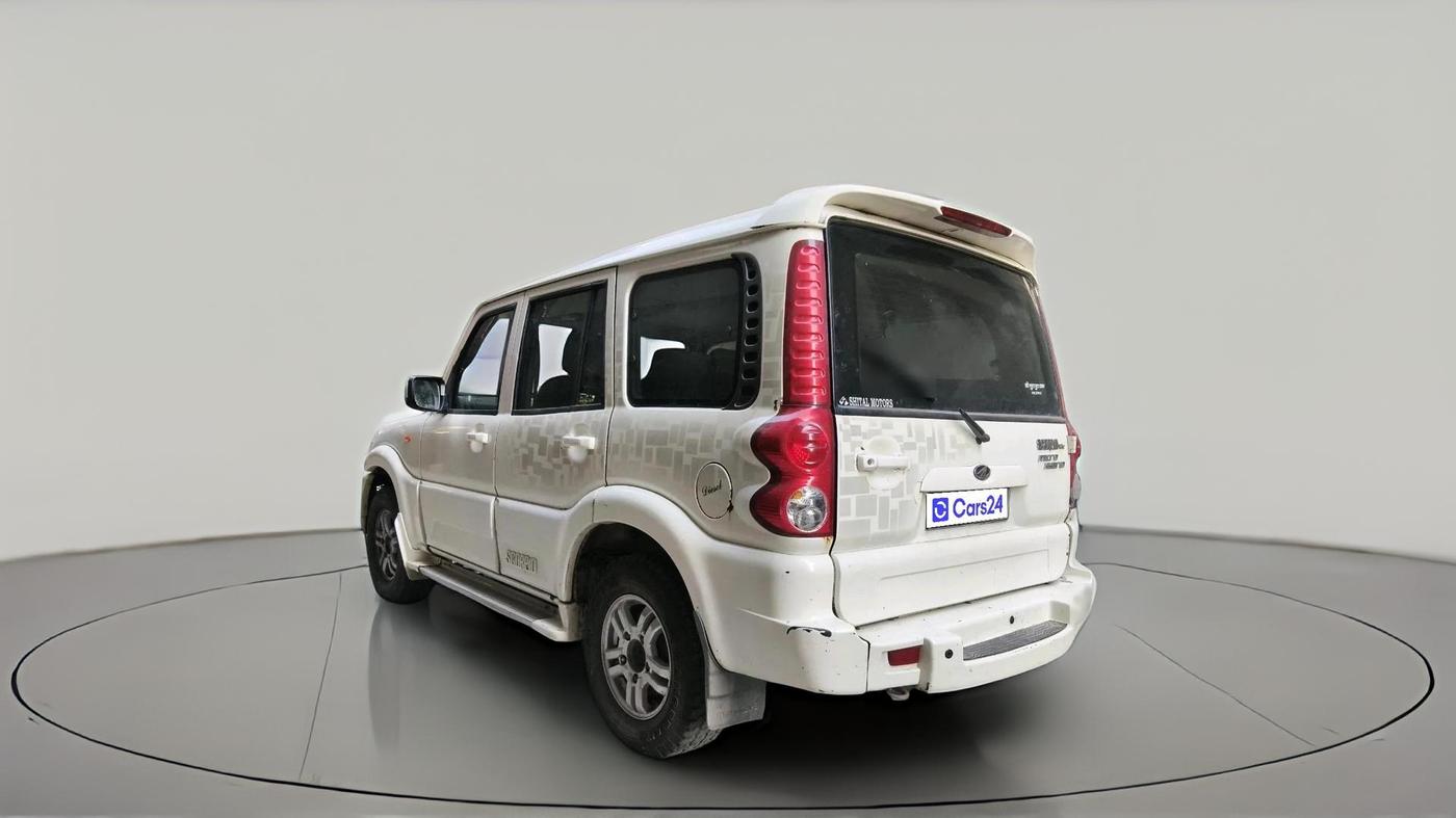 2013 Mahindra Scorpio VLX 2WD BS-III, Diesel, Manual, 1,66,701 km, exterior