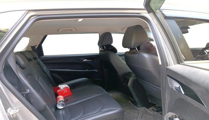 2019 MG HECTOR SMART HYBRID 1.5 PETROL, Petrol, Manual, 1,02,508 km, interior