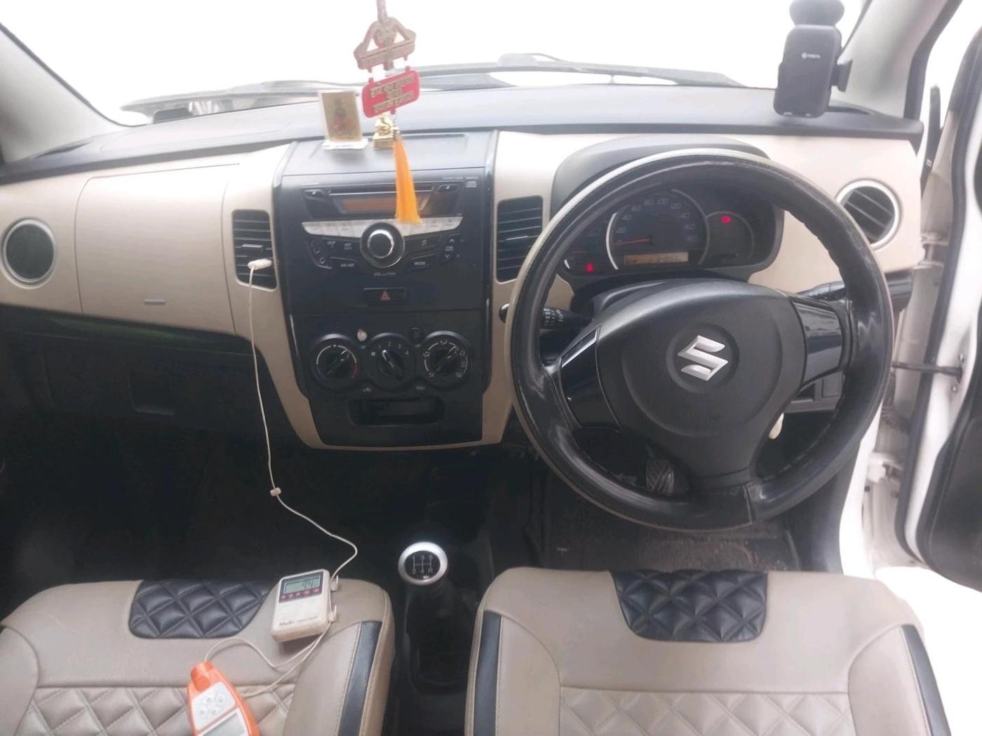 2018 Maruti Wagon R 1.0 VXI, Petrol, Manual, 84,893 km, interior