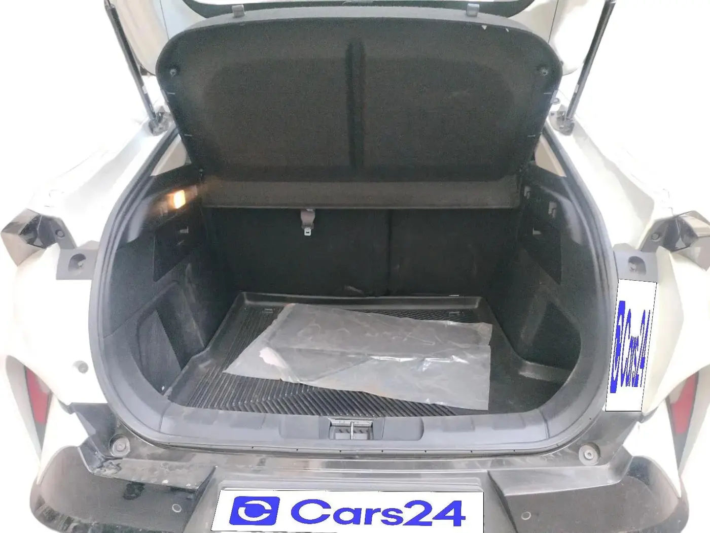 2025 Tata Curvv Accomplished S 1.5 Diesel 6MT, Diesel, Manual, 4,810 km, exterior