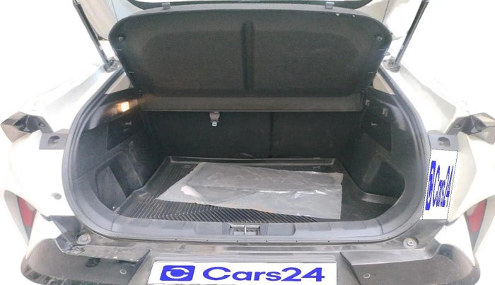 2025 Tata Curvv Accomplished S 1.5 Diesel 6MT, Diesel, Manual, 4,761 km, exterior