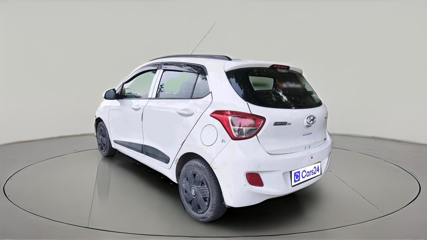 2015 Hyundai Grand i10 SPORTZ 1.2 KAPPA VTVT, CNG, Manual, 1,20,276 km, exterior