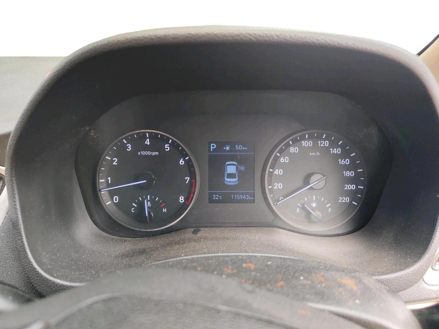 2019 Hyundai Verna 1.6 VTVT SX + AT, CNG, Automatic, 1,15,943 km, interior