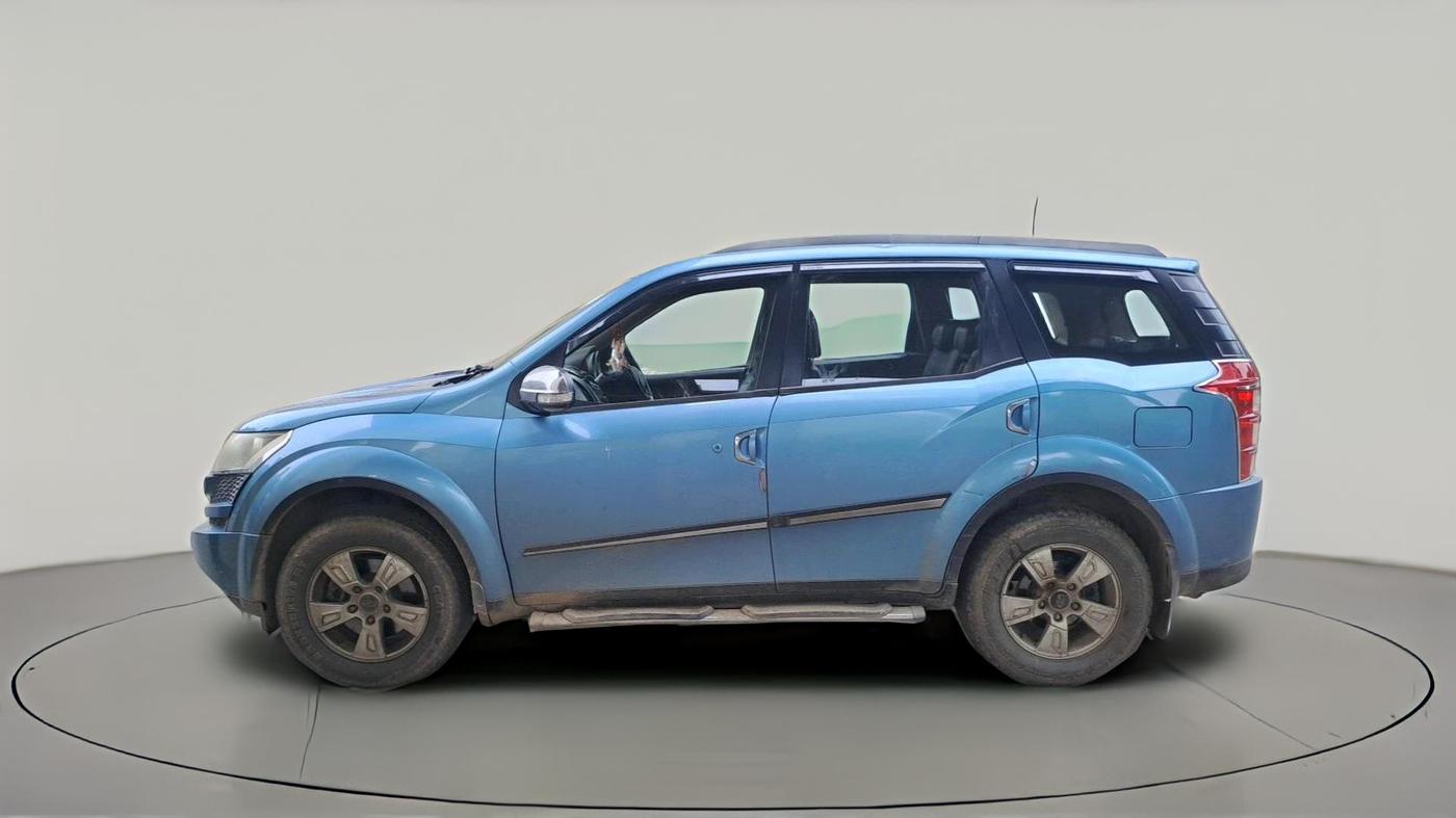 2013 Mahindra XUV500 W8, Diesel, Manual, 1,69,595 km, exterior