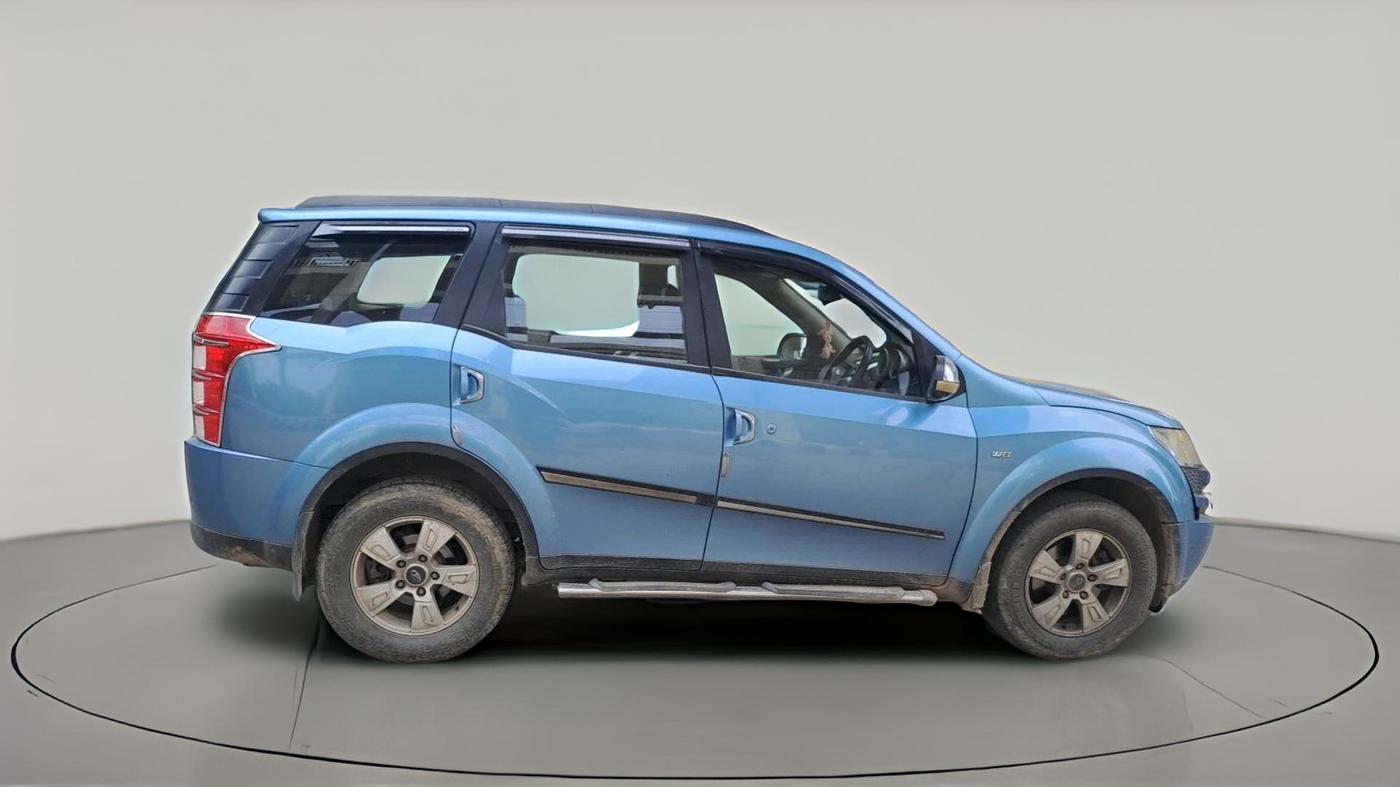 2013 Mahindra XUV500 W8, Diesel, Manual, 1,69,595 km, exterior