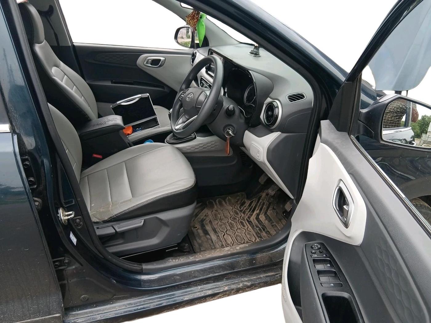 2022 Hyundai GRAND I10 NIOS SPORTZ 1.2 KAPPA VTVT, Petrol, Manual, 32,692 km, interior