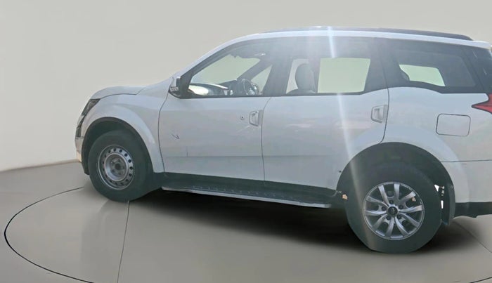 2018 Mahindra XUV500 W9 AT, Diesel, Automatic, 1,38,373 km, exterior