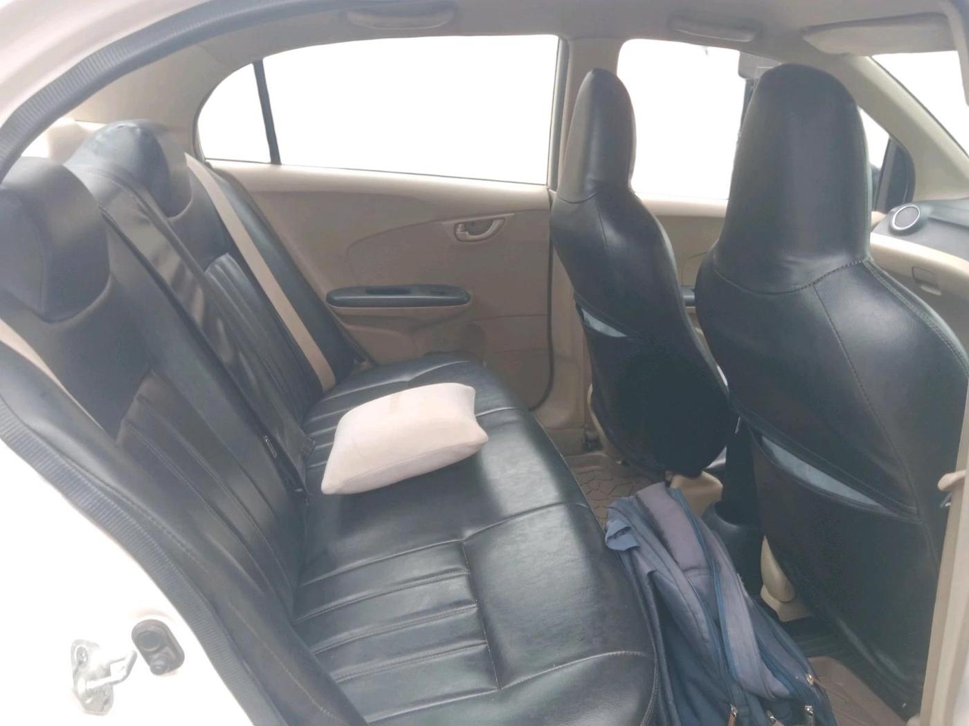 2014 Honda Amaze 1.2L I-VTEC S, Petrol, Manual, 1,16,856 km, interior