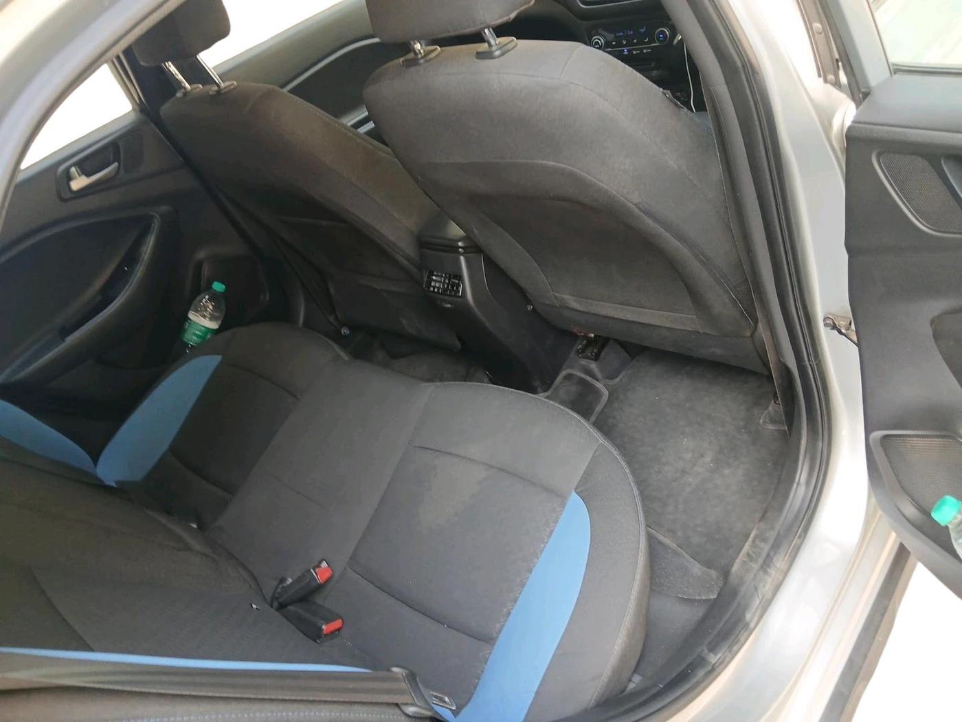 2019 Hyundai i20 Active 1.2 SX, Petrol, Manual, 1,58,422 km, interior