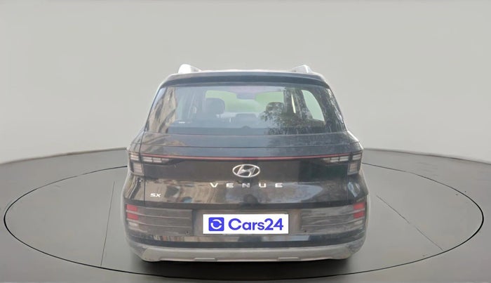 2024 Hyundai VENUE SX 1.2 PETROL, CNG, Manual, 34,001 km, exterior