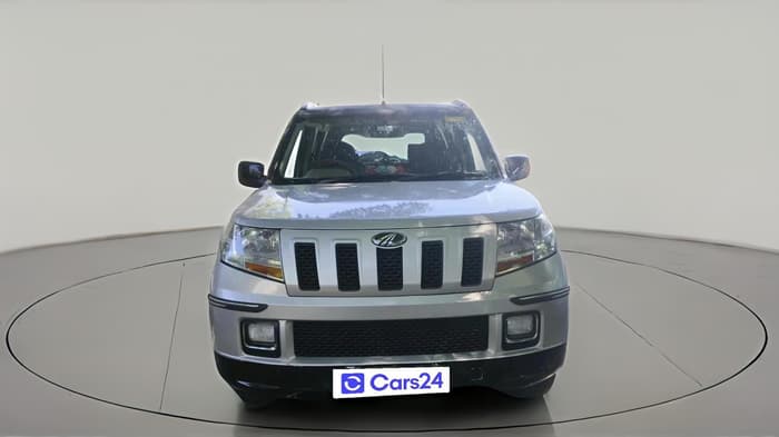 2018 Mahindra TUV300 T8, Diesel, Manual, 1,83,839 km, exterior