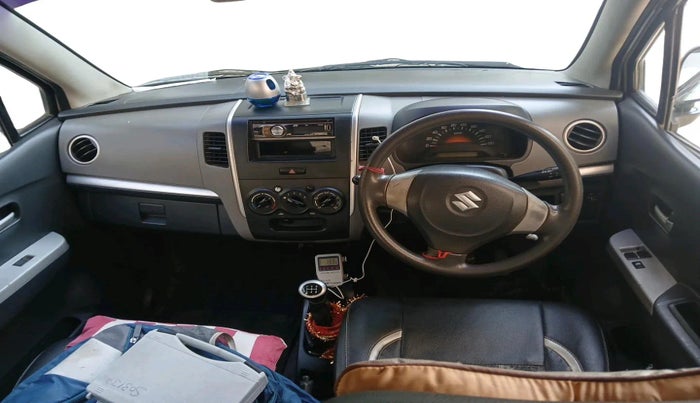 2011 Maruti Wagon R 1.0 LXI, CNG, Manual, 1,34,471 km, interior