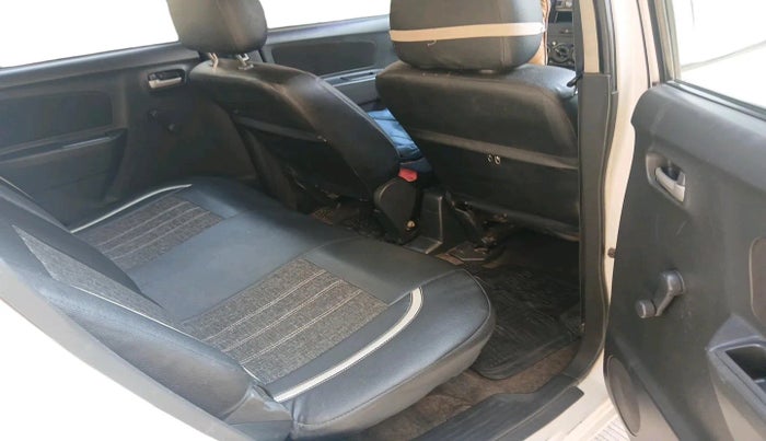 2011 Maruti Wagon R 1.0 LXI, CNG, Manual, 1,34,471 km, interior