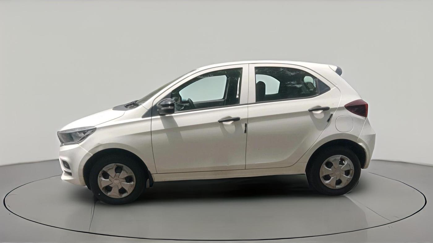 2024 Tata Tiago XM CNG, CNG, Manual, 77,671 km, exterior