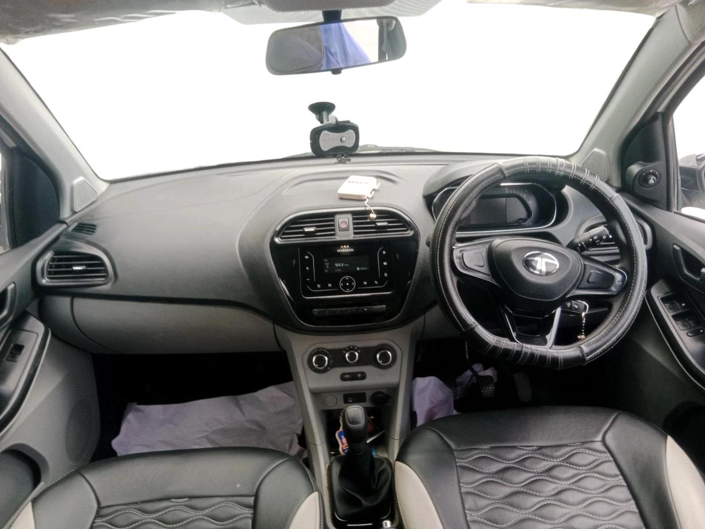 2024 Tata Tiago XM CNG, CNG, Manual, 77,671 km, interior