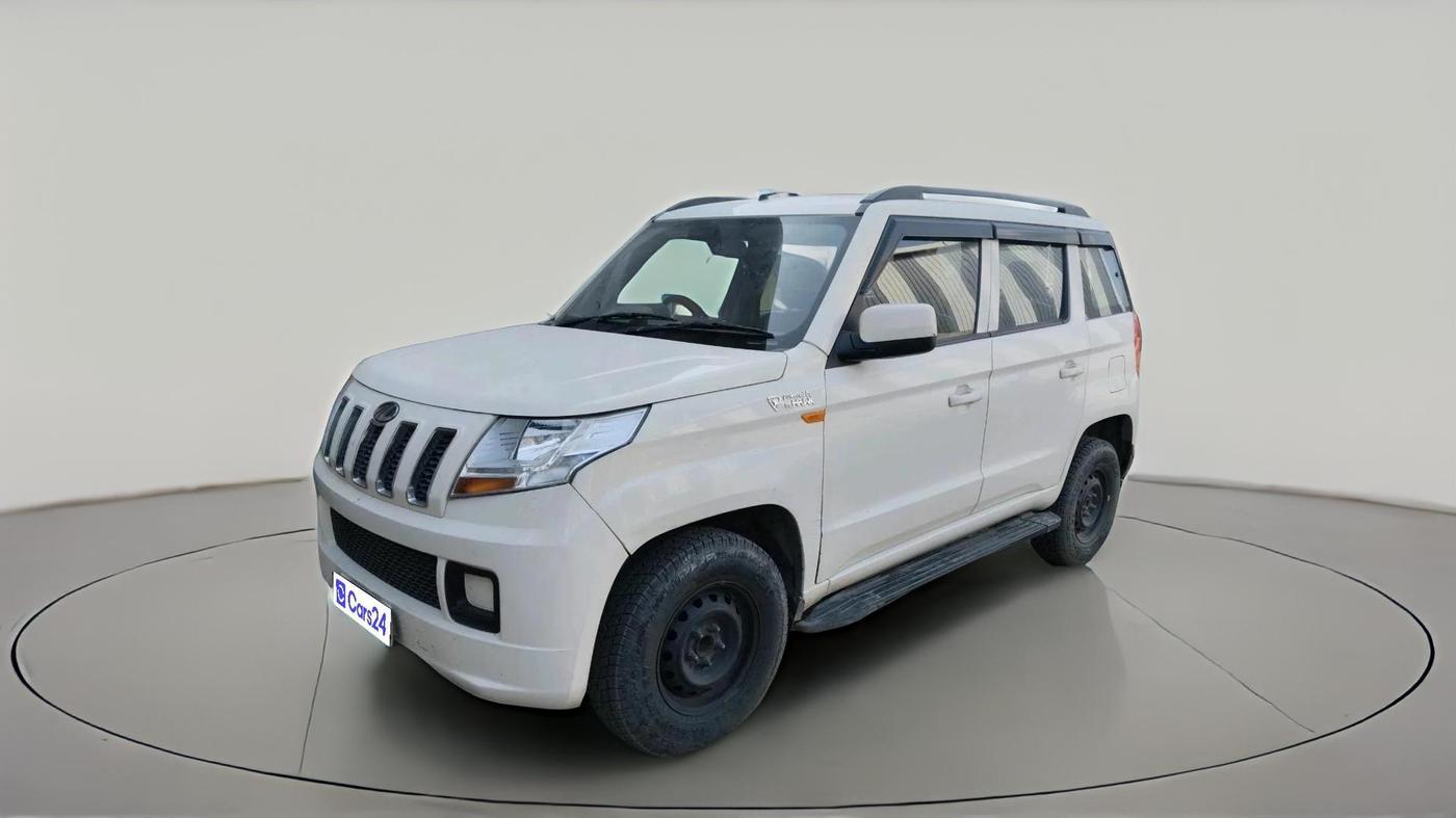 2017 Mahindra TUV300 T6, Diesel, Manual, 81,978 km, exterior