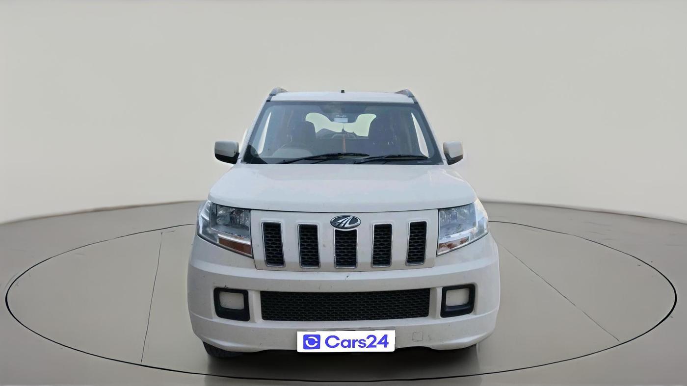 2017 Mahindra TUV300 T6, Diesel, Manual, 81,978 km, exterior