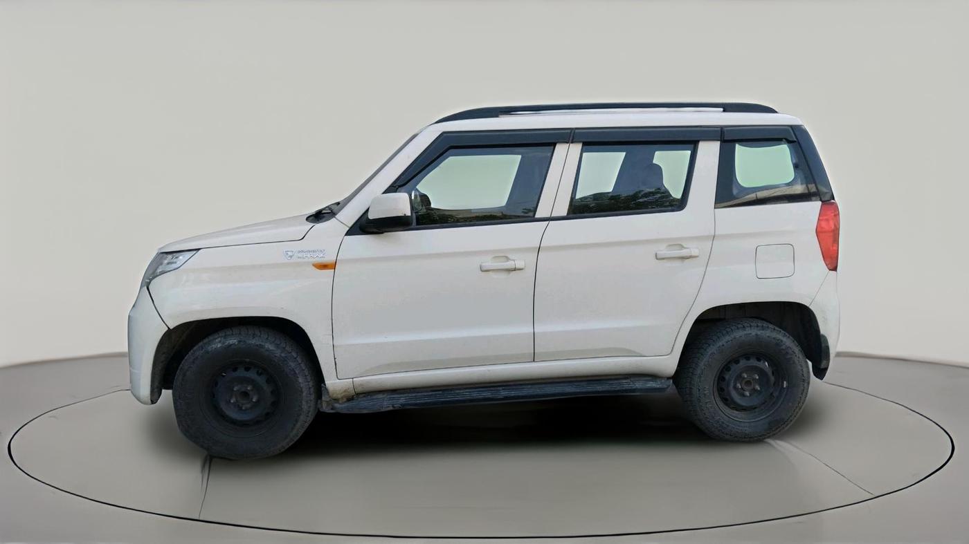 2017 Mahindra TUV300 T6, Diesel, Manual, 81,978 km, exterior