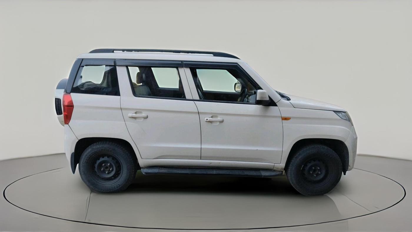 2017 Mahindra TUV300 T6, Diesel, Manual, 81,978 km, exterior