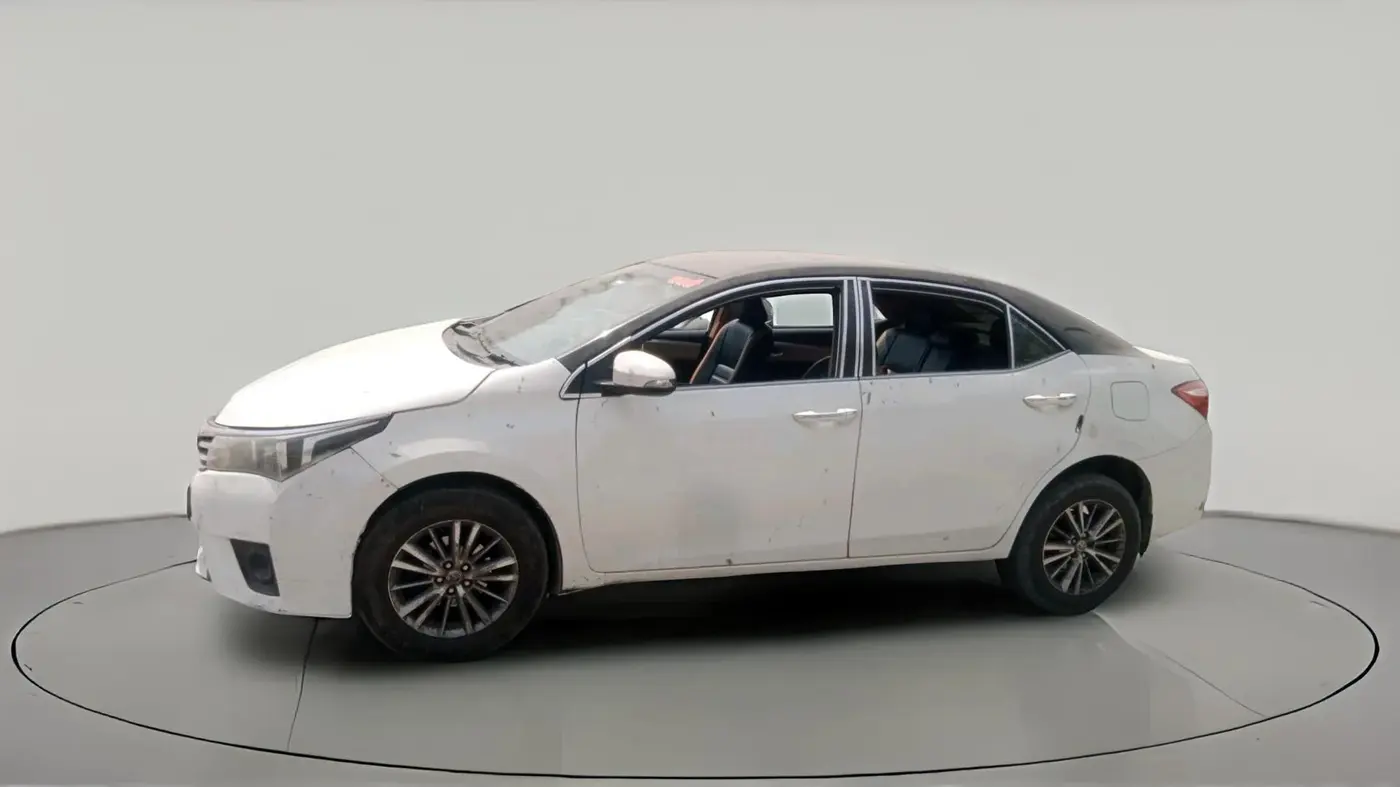 2014 Toyota Corolla Altis G PETROL, CNG, Manual, 1,60,978 km, exterior