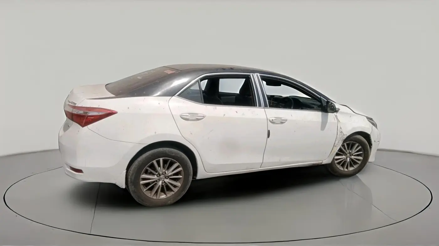 2014 Toyota Corolla Altis G PETROL, CNG, Manual, 1,60,978 km, exterior