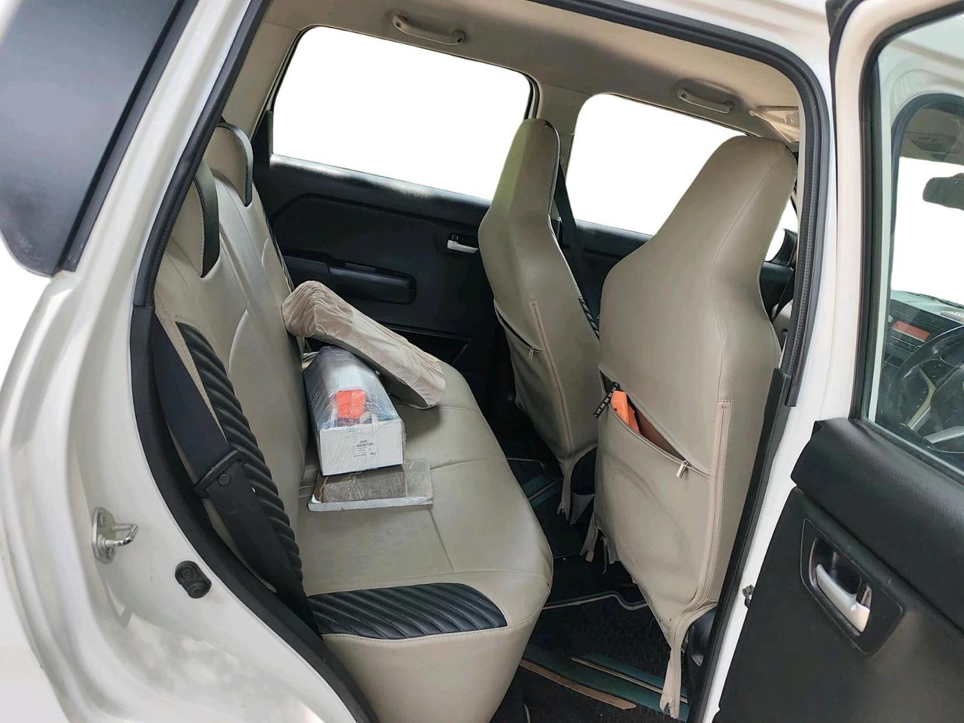 2020 Maruti New Wagon-R VXI 1.2 AMT, CNG, Automatic, 1,62,005 km, interior