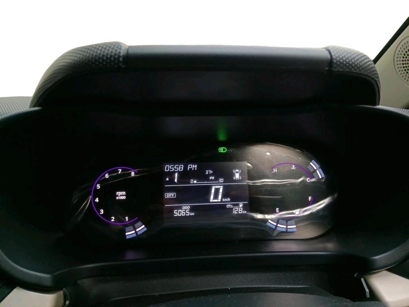 2025 Tata ALTROZ Creative Petrol 5AMT, Petrol, Automatic, 5,065 km, interior