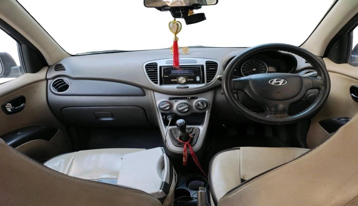 2011 Hyundai i10 MAGNA 1.2, Petrol, Manual, 1,18,505 km, interior