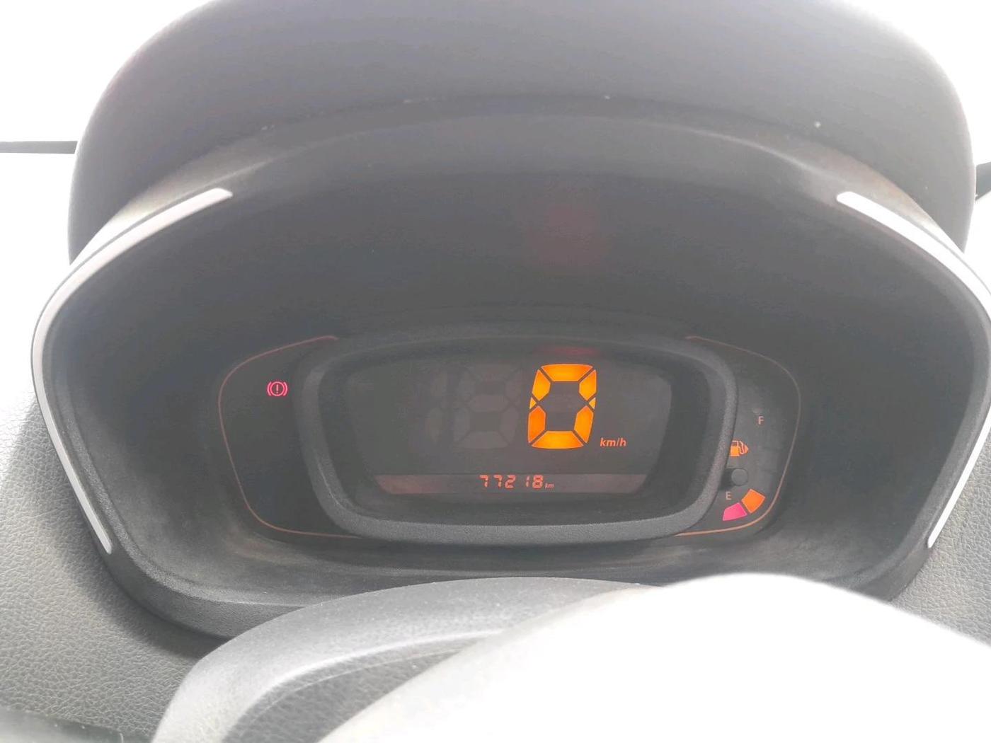 2016 Renault Kwid RXL, Petrol, Manual, 77,218 km, interior