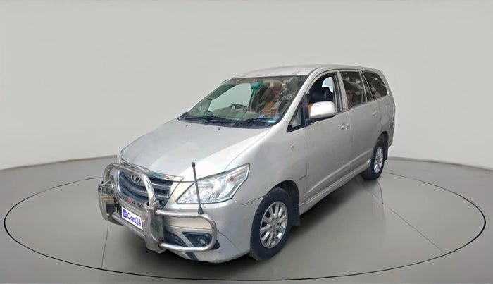 2014 Toyota Innova 2.5 GX 7 STR, Diesel, Manual, 1,15,493 km, exterior