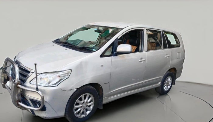2014 Toyota Innova 2.5 GX 7 STR, Diesel, Manual, 1,15,493 km, exterior