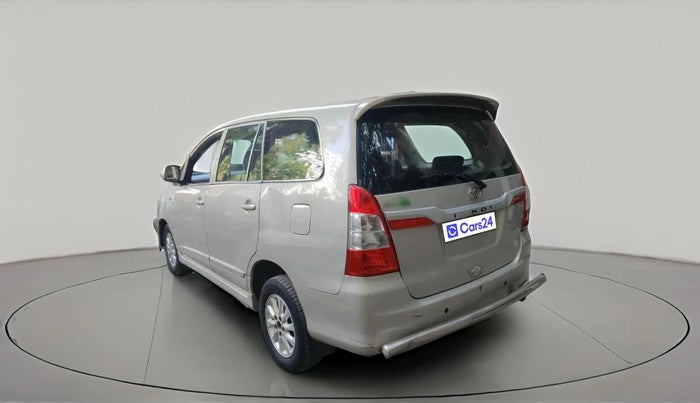 2014 Toyota Innova 2.5 GX 7 STR, Diesel, Manual, 1,15,493 km, exterior